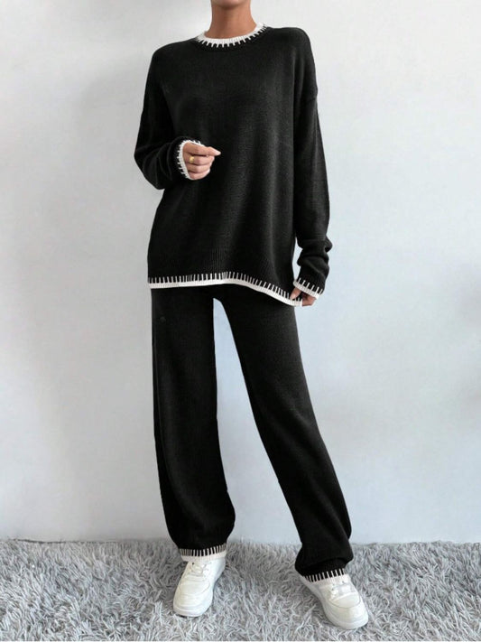 Conjunto de suéter de top de cuello redondo con ribete en contraste y abertura lateral, y pantalón