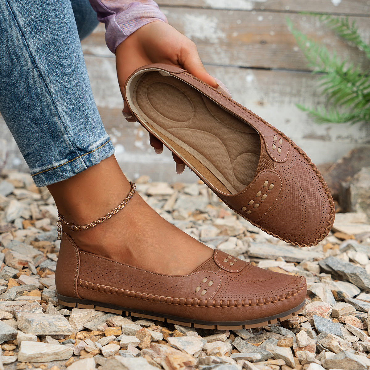 Women's Suture Laser Flat Loafers
