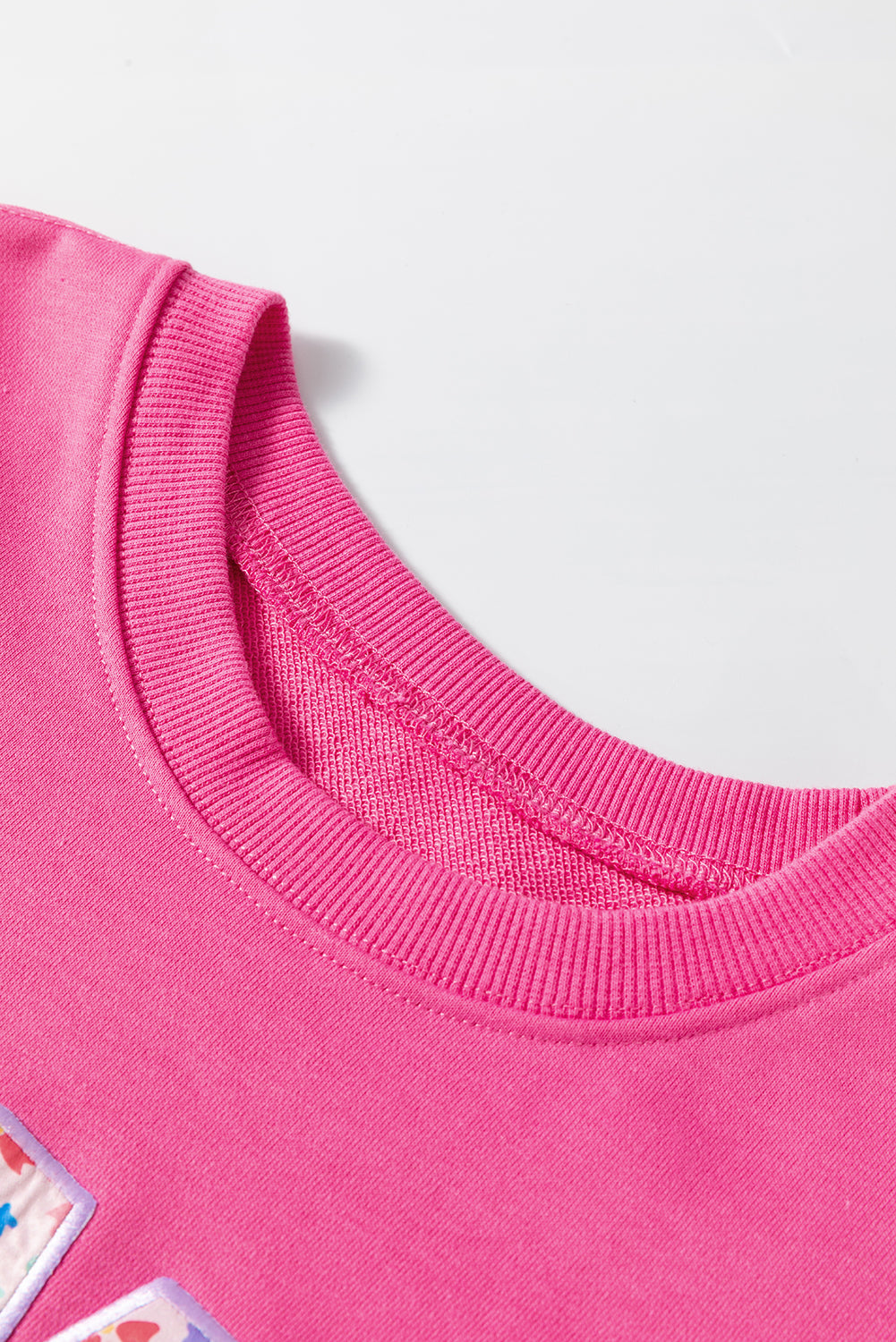 Sudadera con Gráfico Bordado MAMA Floral Rosa Roja