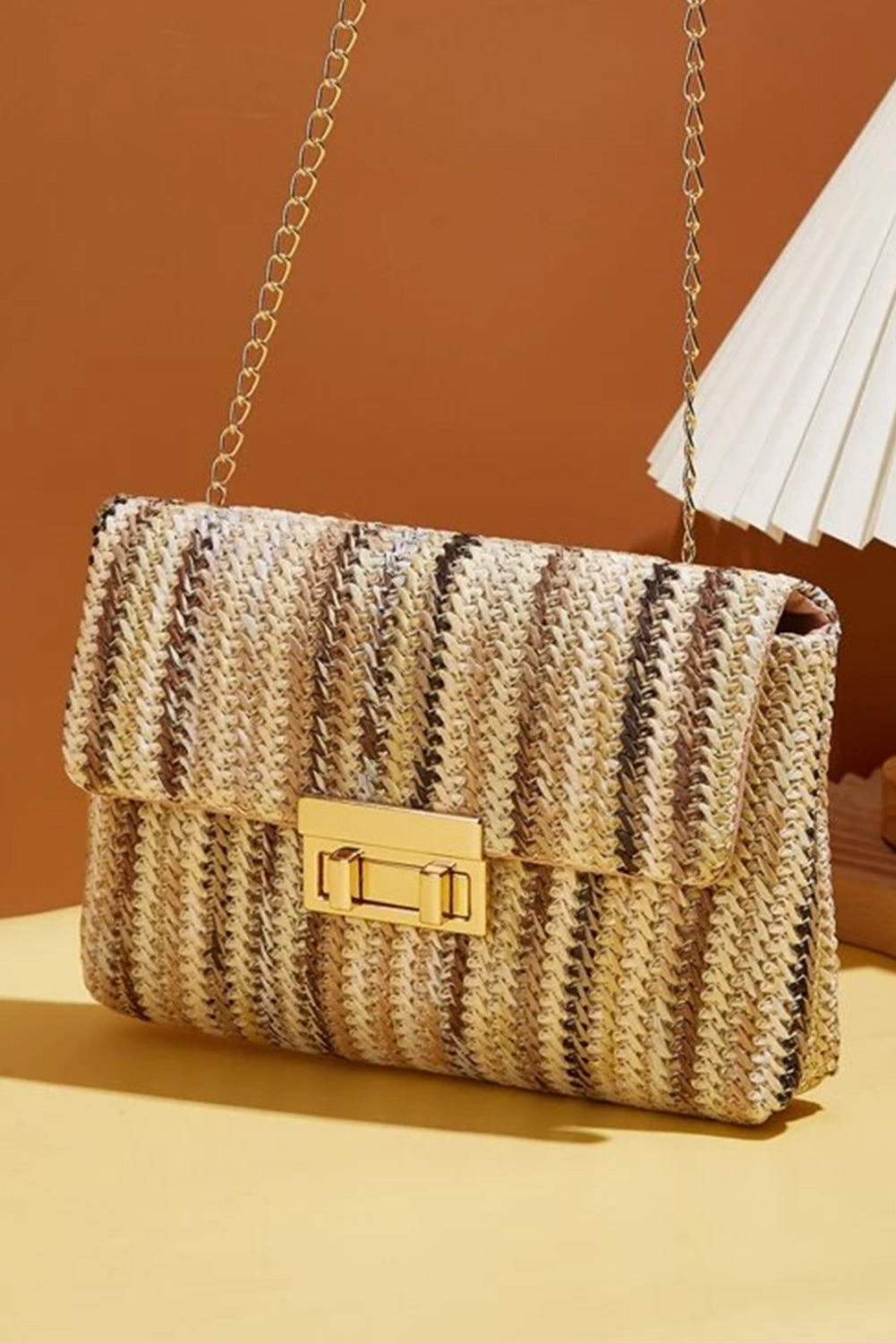 Bolso de Hombro Único con Solapa Rayado y Tejido Color Camel