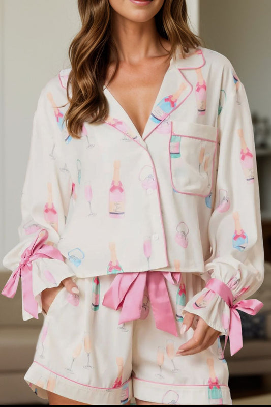 Conjunto de descanso de top con cuello y lazo estampado y shorts con cordón