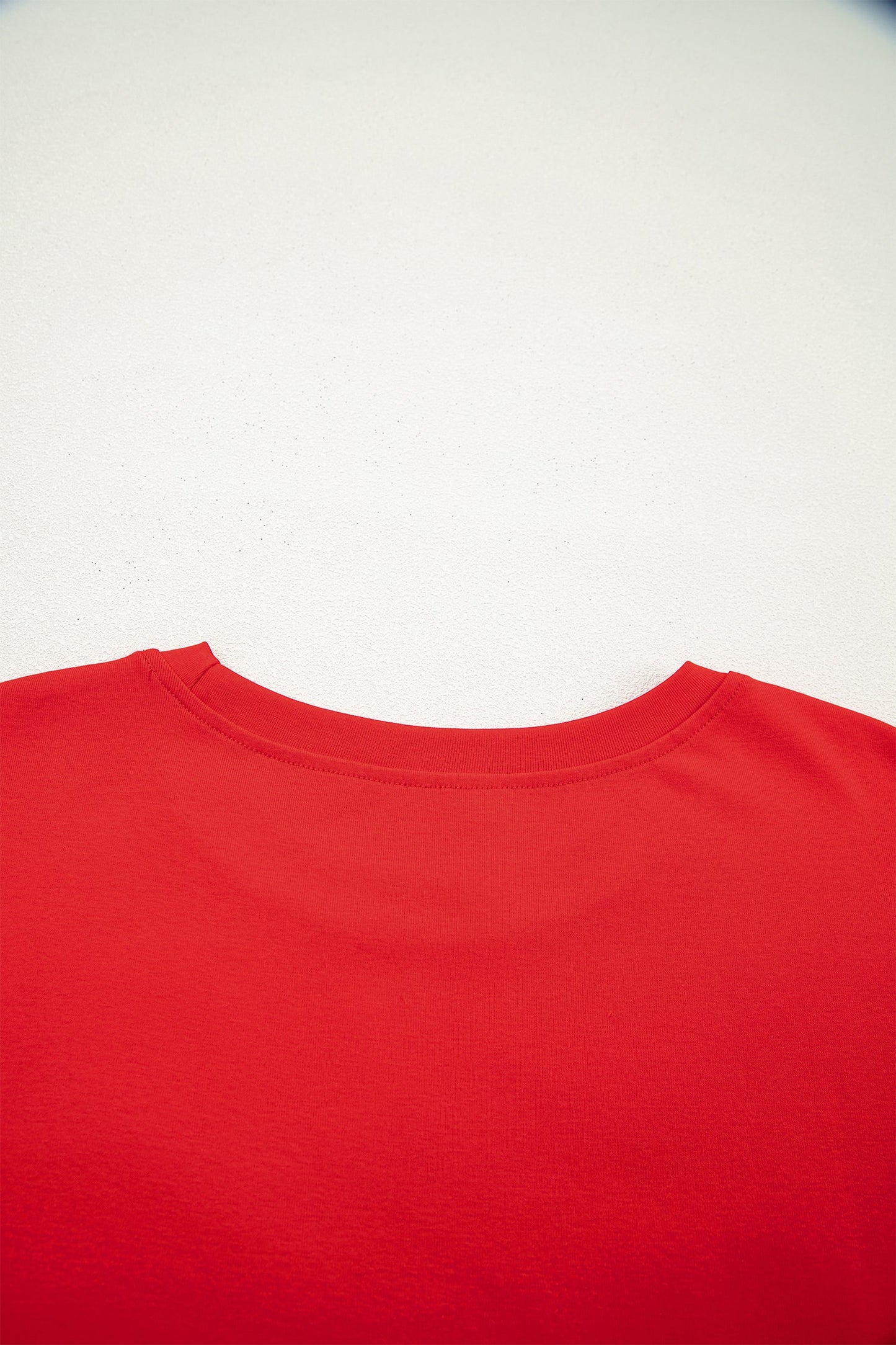 Minivestido con parches de estrellas y rayas, lazo y lentejuelas rojas intensas