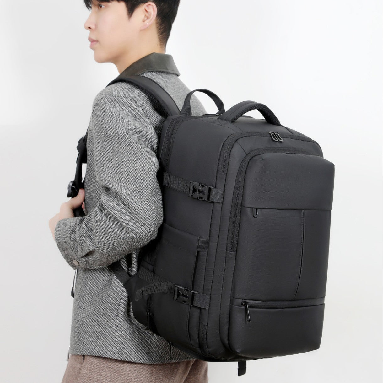High-capacity Travel Backpack Stylish