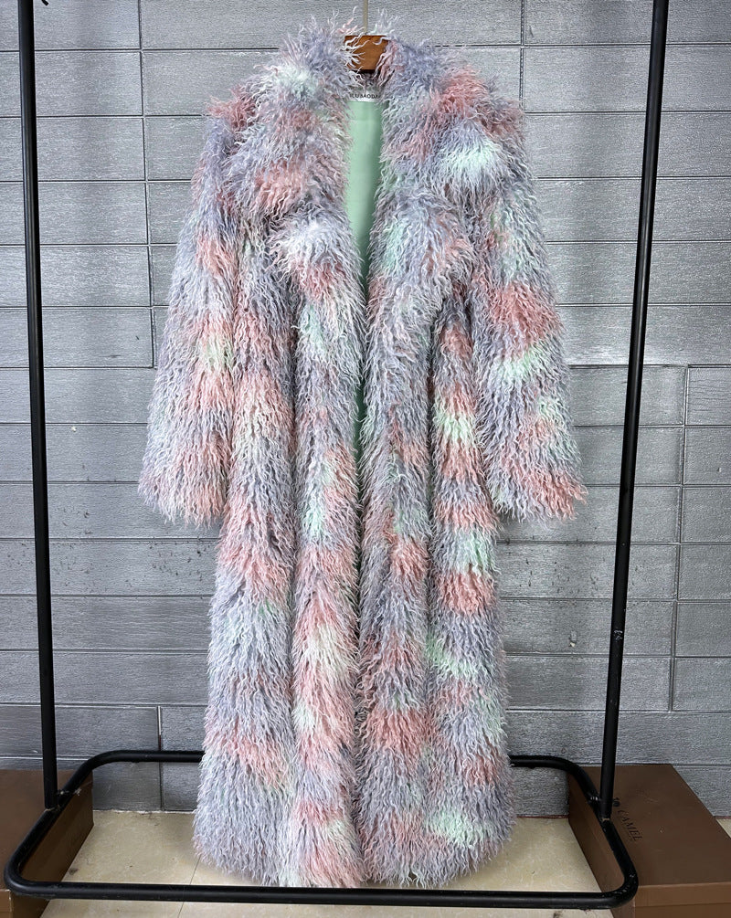 Womens Elongated Wool Coat With A Tailored Lapel