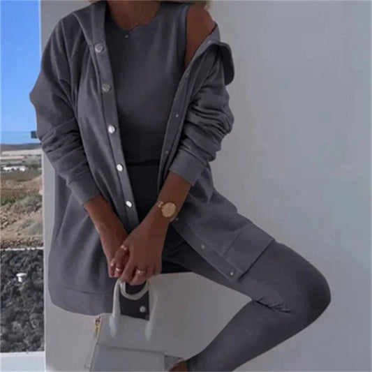 Conjunto de tres piezas de chaleco, pantalón y sudadera con capucha de ocio y deporte de moda femenina. Ver tabla de tallas en "más detalles".