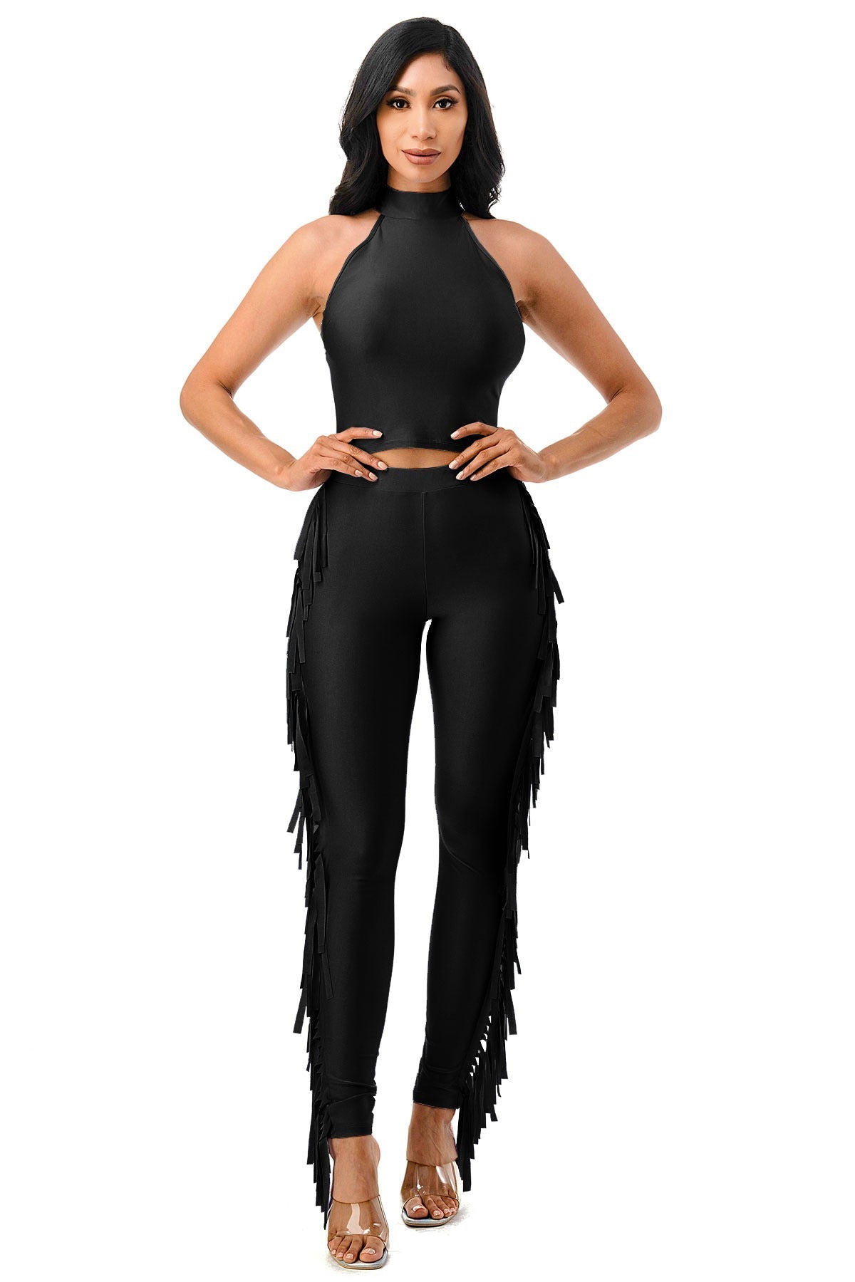 Conjunto de top corto sin mangas de cuello simulado y pantalones con flecos laterales