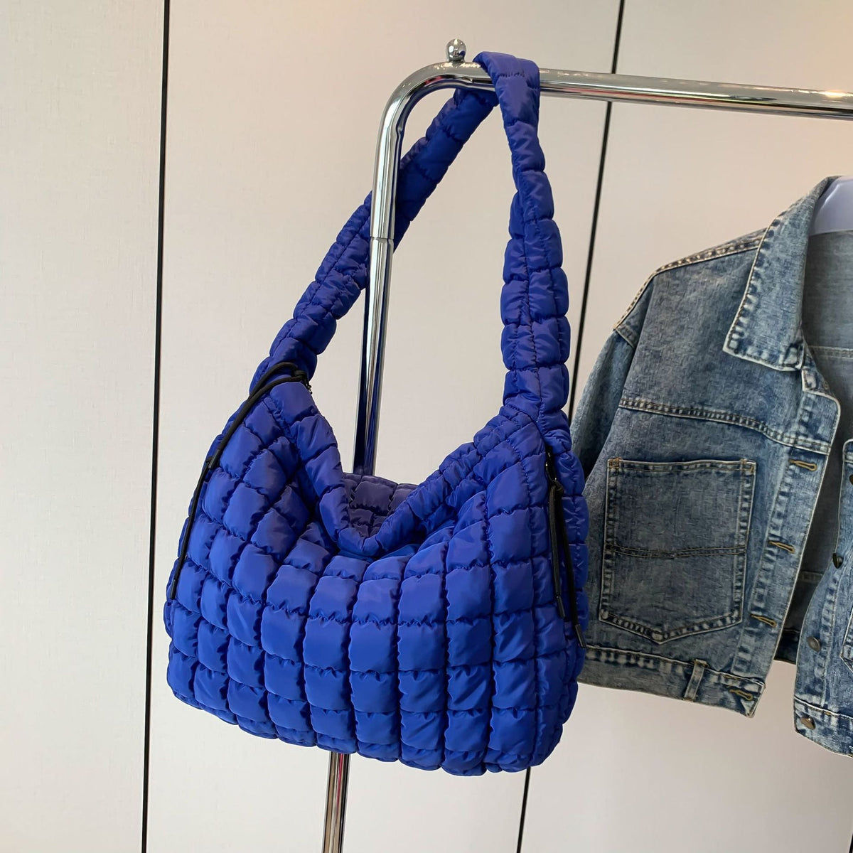 Women's Quilted Cloud Travel Bag