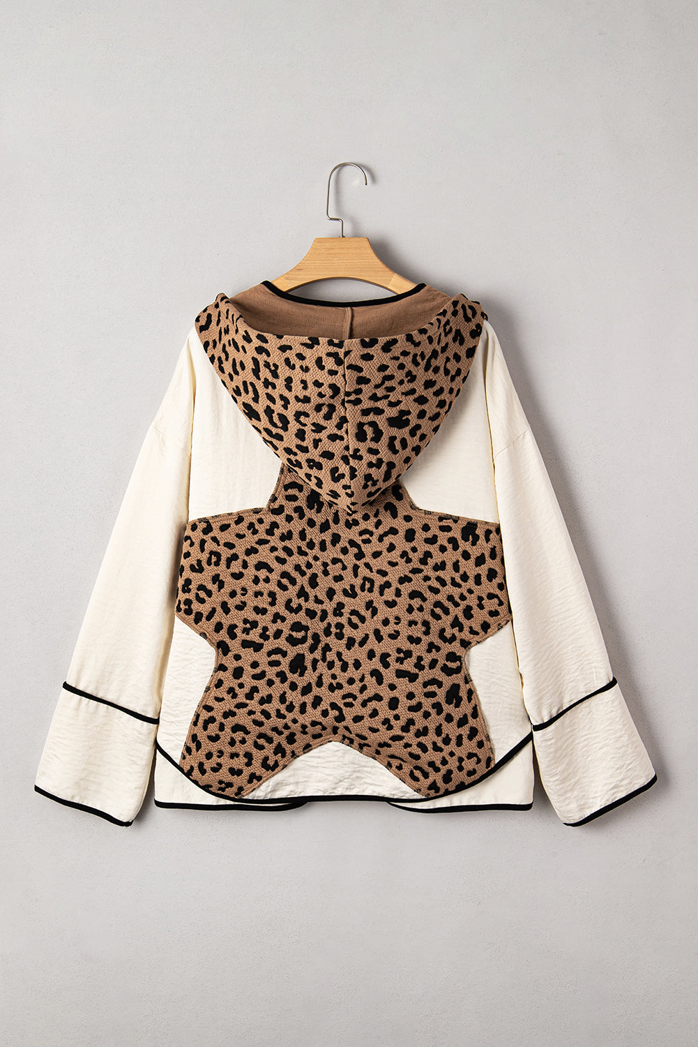 Chaqueta Abierta con Capucha, Estampado de Leopardo Marrón, Retazos y Ribetes en Contraste