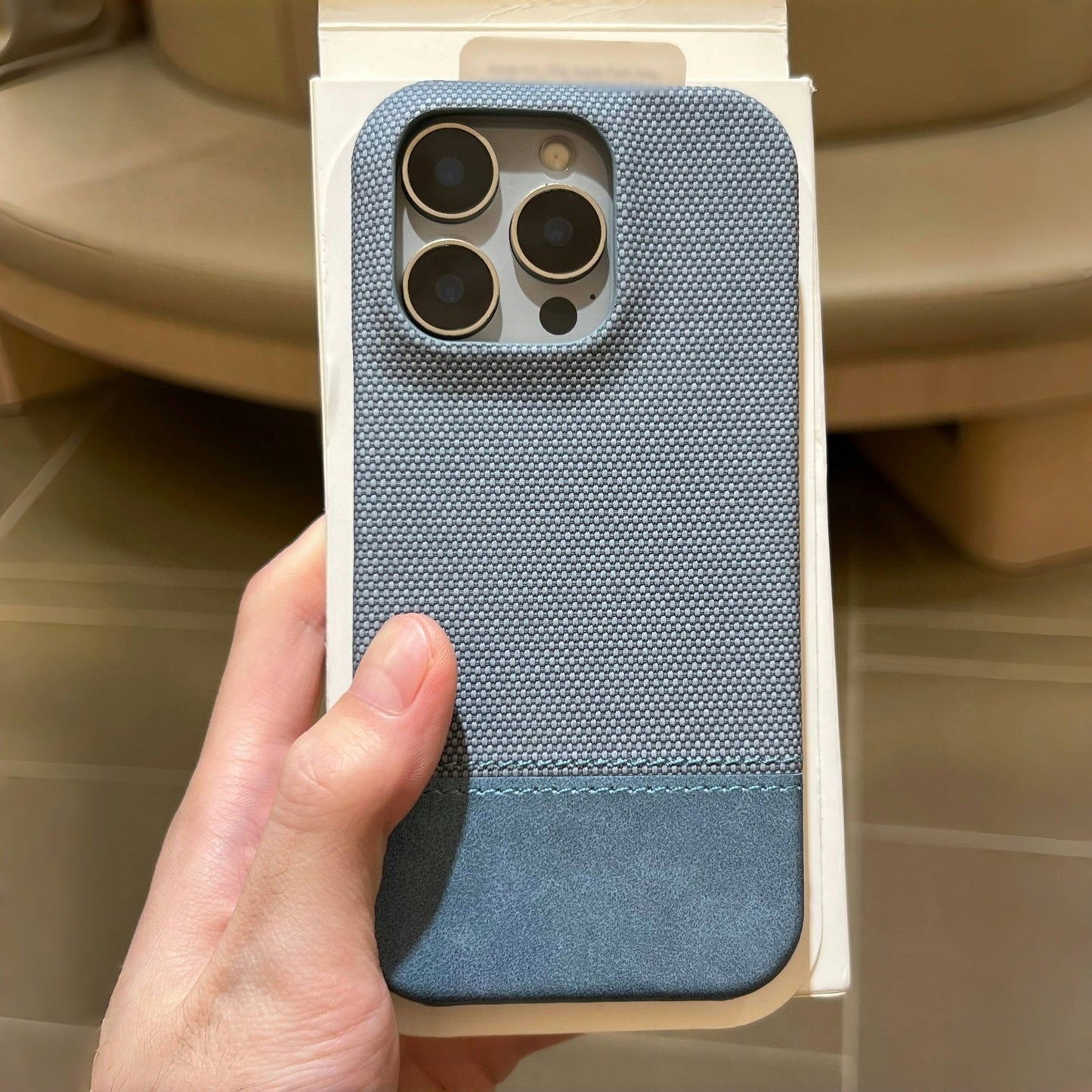 Smartphone Case In Vegan Leather With A Woven Texture And Magnetic Attachment