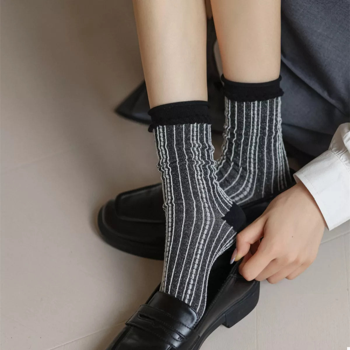 Two-Tone Cotton Knit Crew Socks