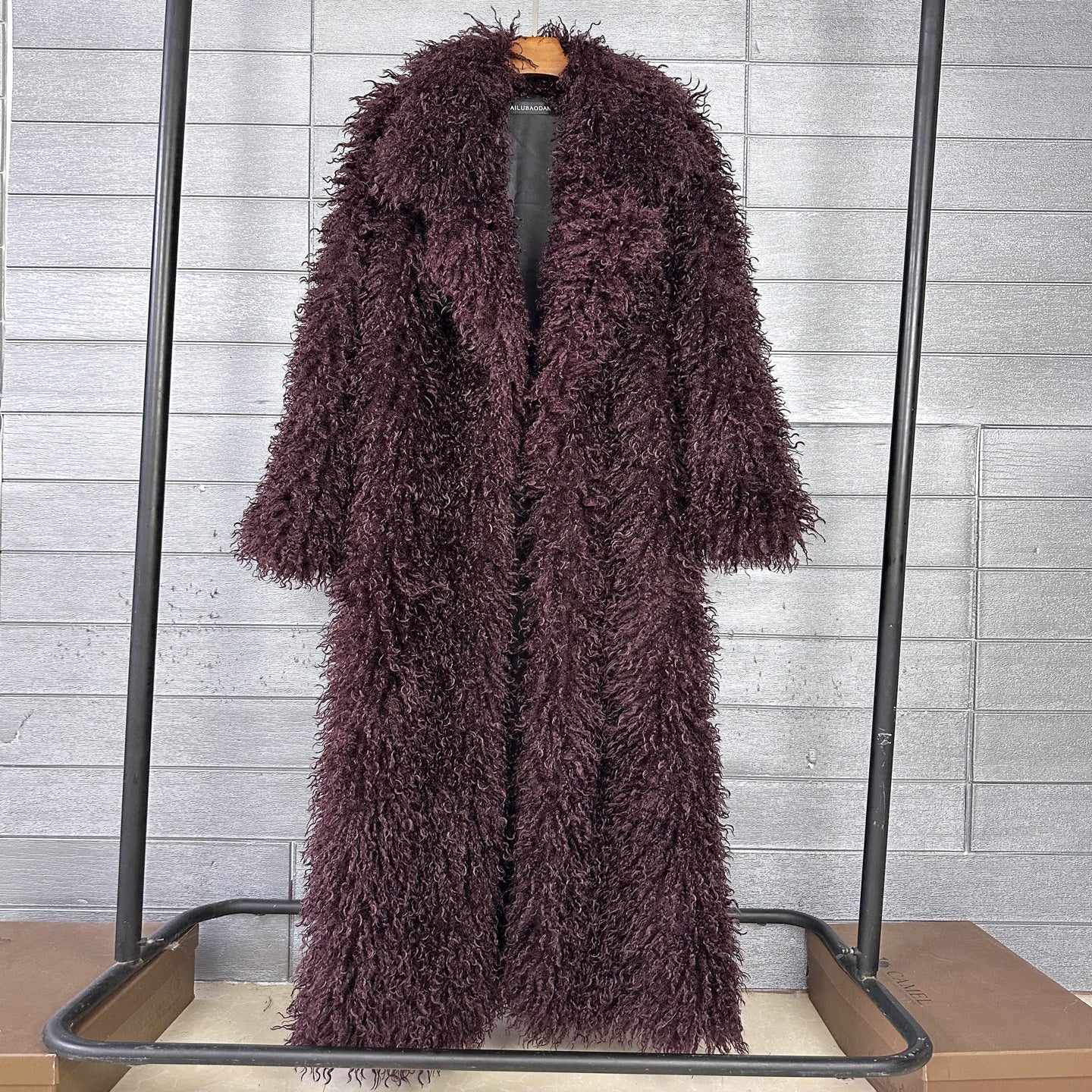 Womens Elongated Wool Coat With A Tailored Lapel