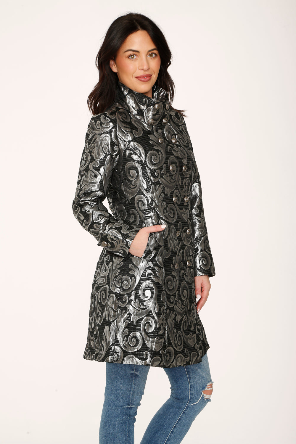 34652 Abrigo de brocado plateado para mujer