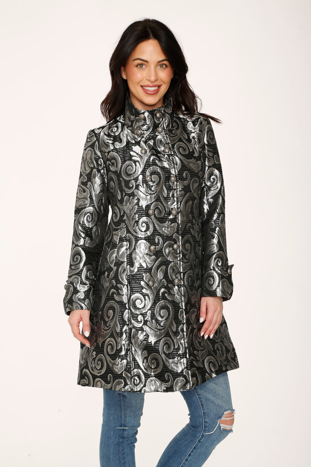 34652 Abrigo de brocado plateado para mujer