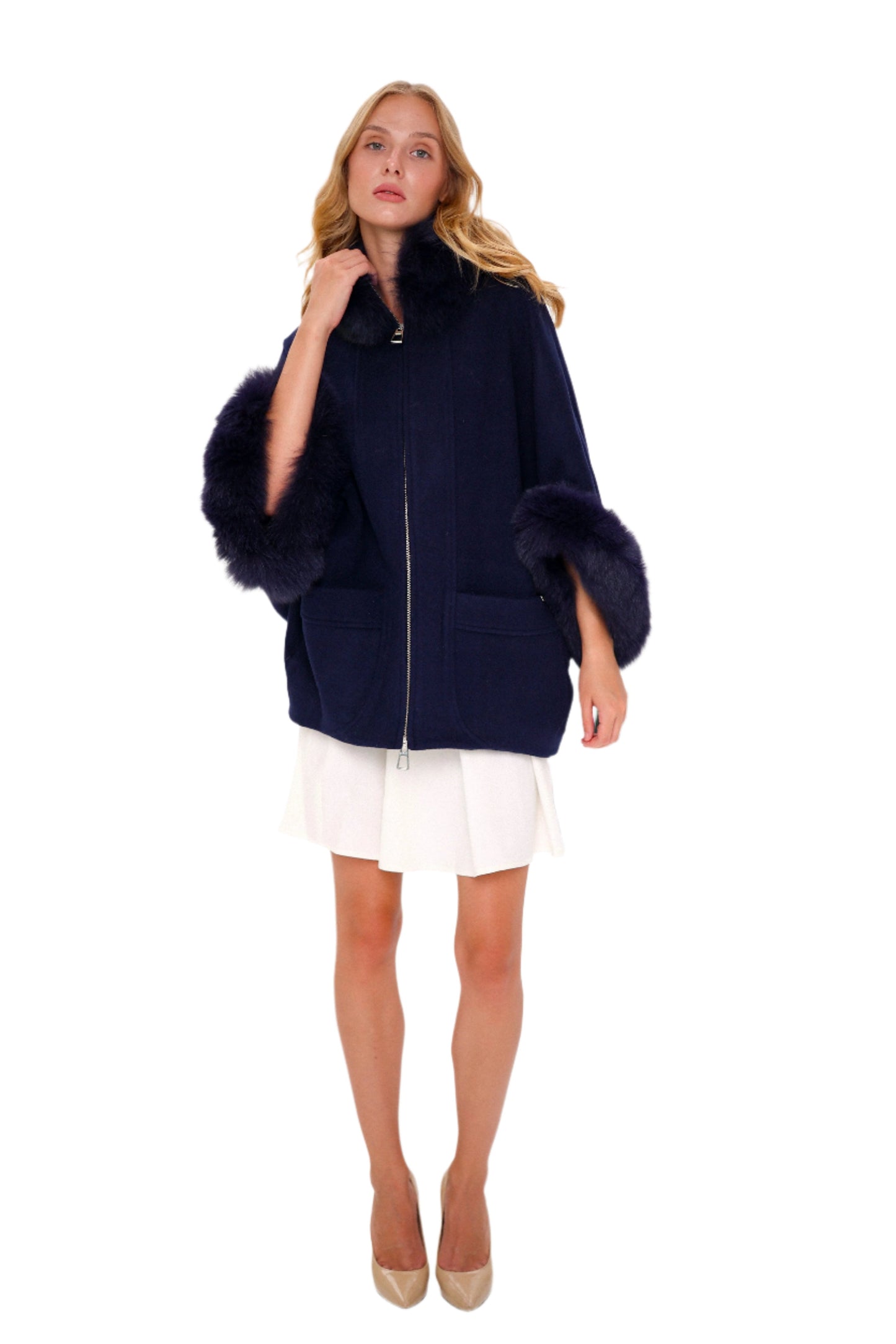 Poncho de auténtica piel de zorro polar y mezcla de cachemir en azul marino verdadero