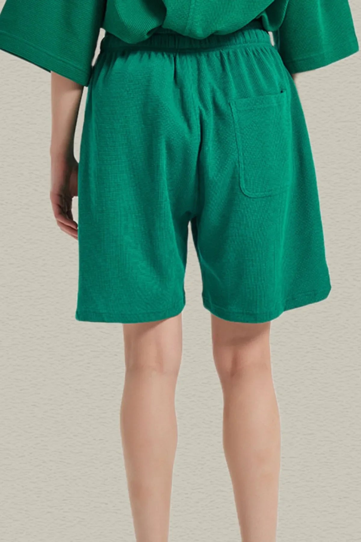 Pantalones cortos de hombre con cordón y bolsillos