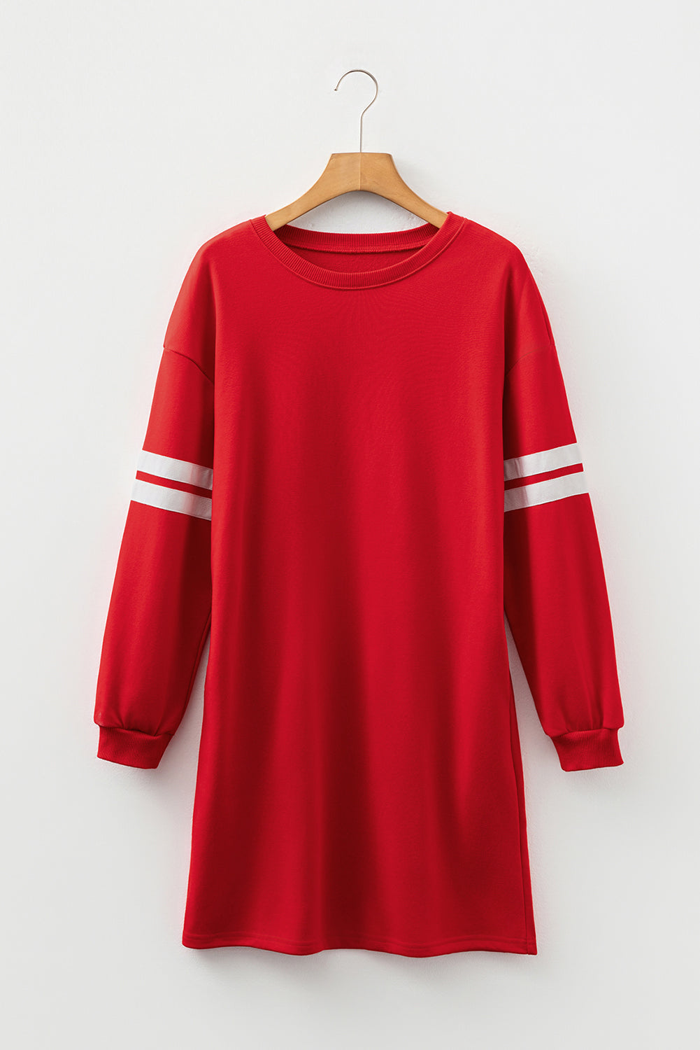 Vestido sudadera Fiery Red Varsity de corte recto con banda de contraste en las mangas