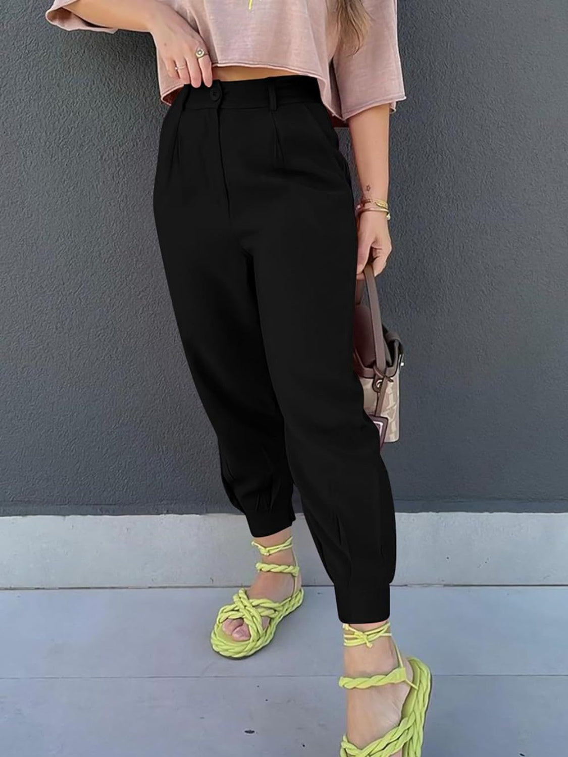Pantalones cropped de talle alto