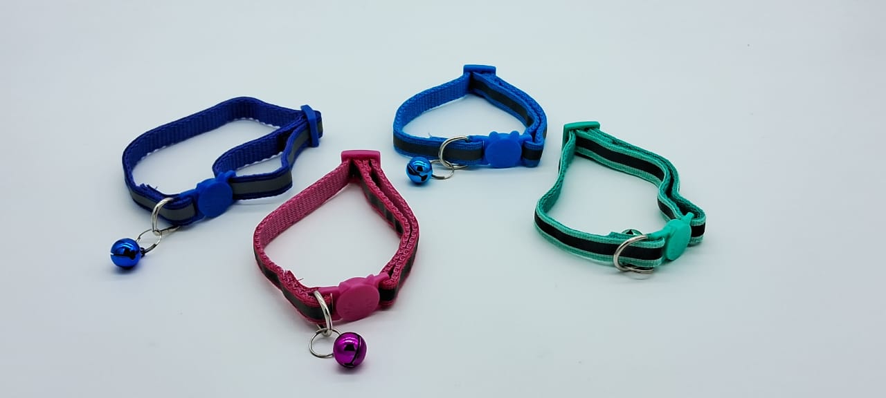 Collar reflectante con campana