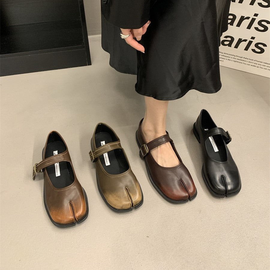 Women's Split-Toe Buckle Mary Jane Pumps
