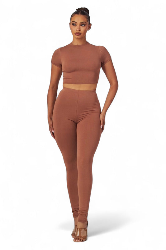 Conjunto de top corto y leggings ajustados Jovie