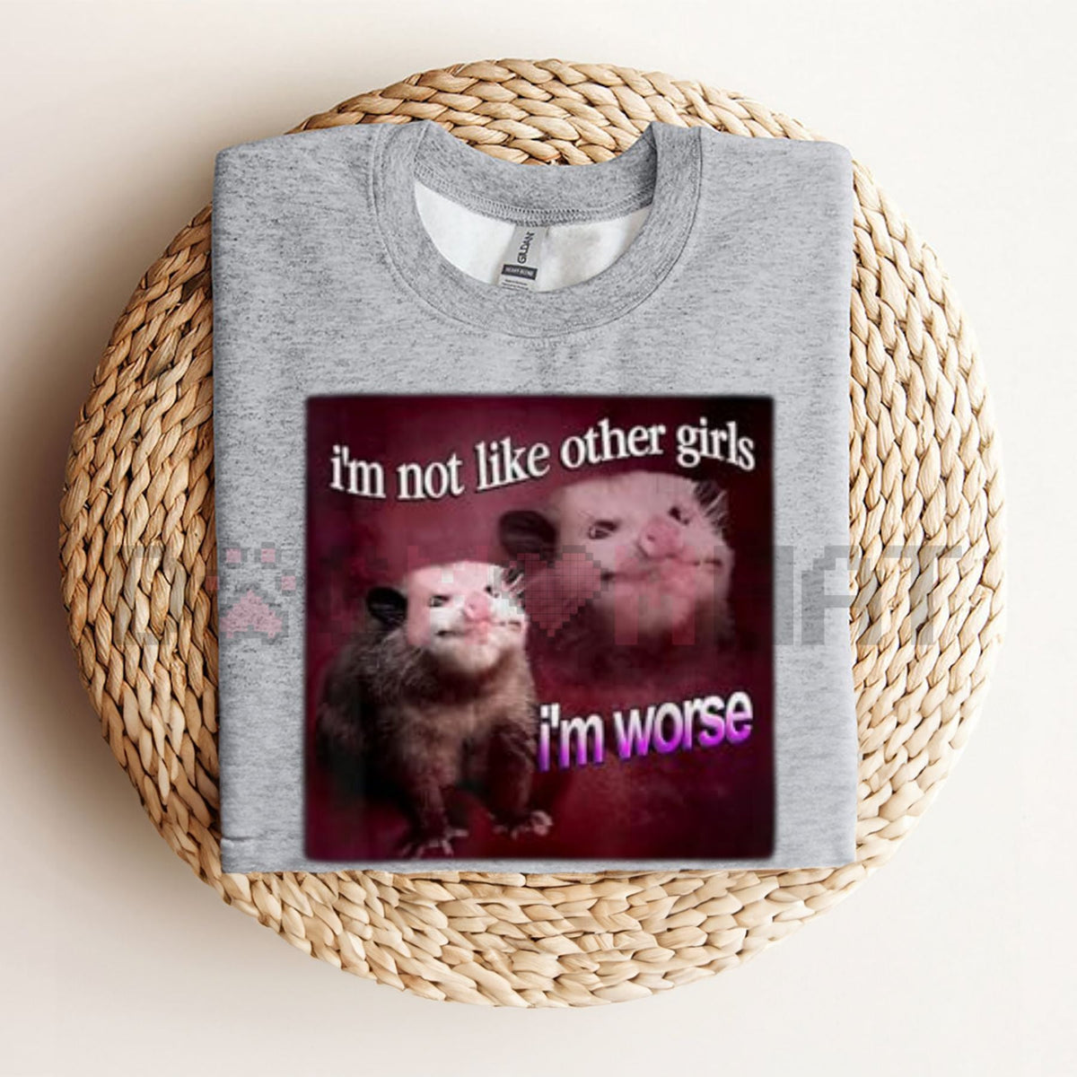 Vintage 90s WACKY OPOSSUM T-SHIRT – Retro Cartoon Graphic & Nostalgic Pop Culture Tee
