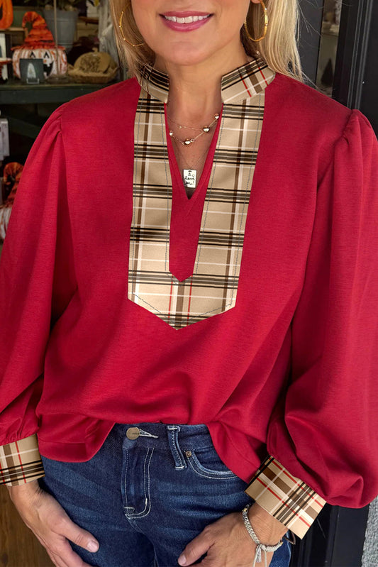 Blusa de manga larga con cuello de pico y retales de cuadros en contraste, color rojo Racing