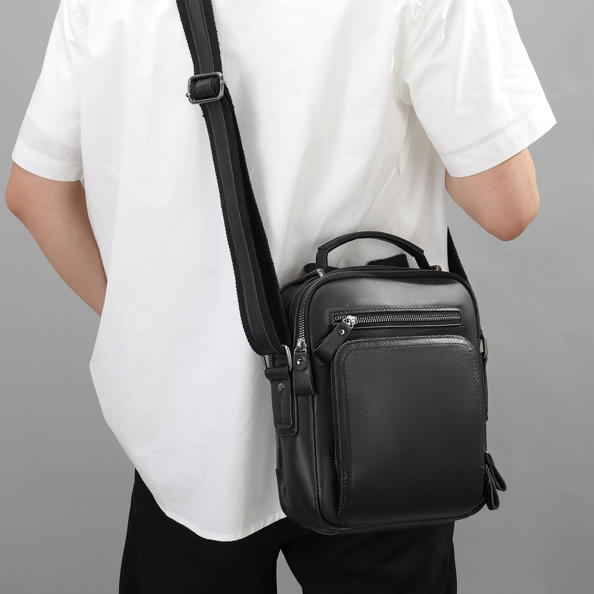 Leather Retro Shoulder Messenger Bag