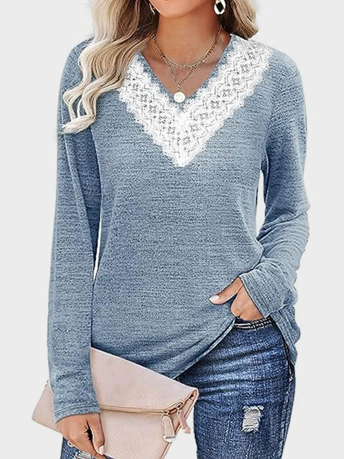 Camiseta de manga larga con cuello de pico y encaje