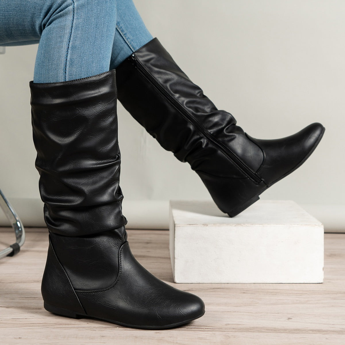 Fashion Middle Women's Western Cowboy Boot