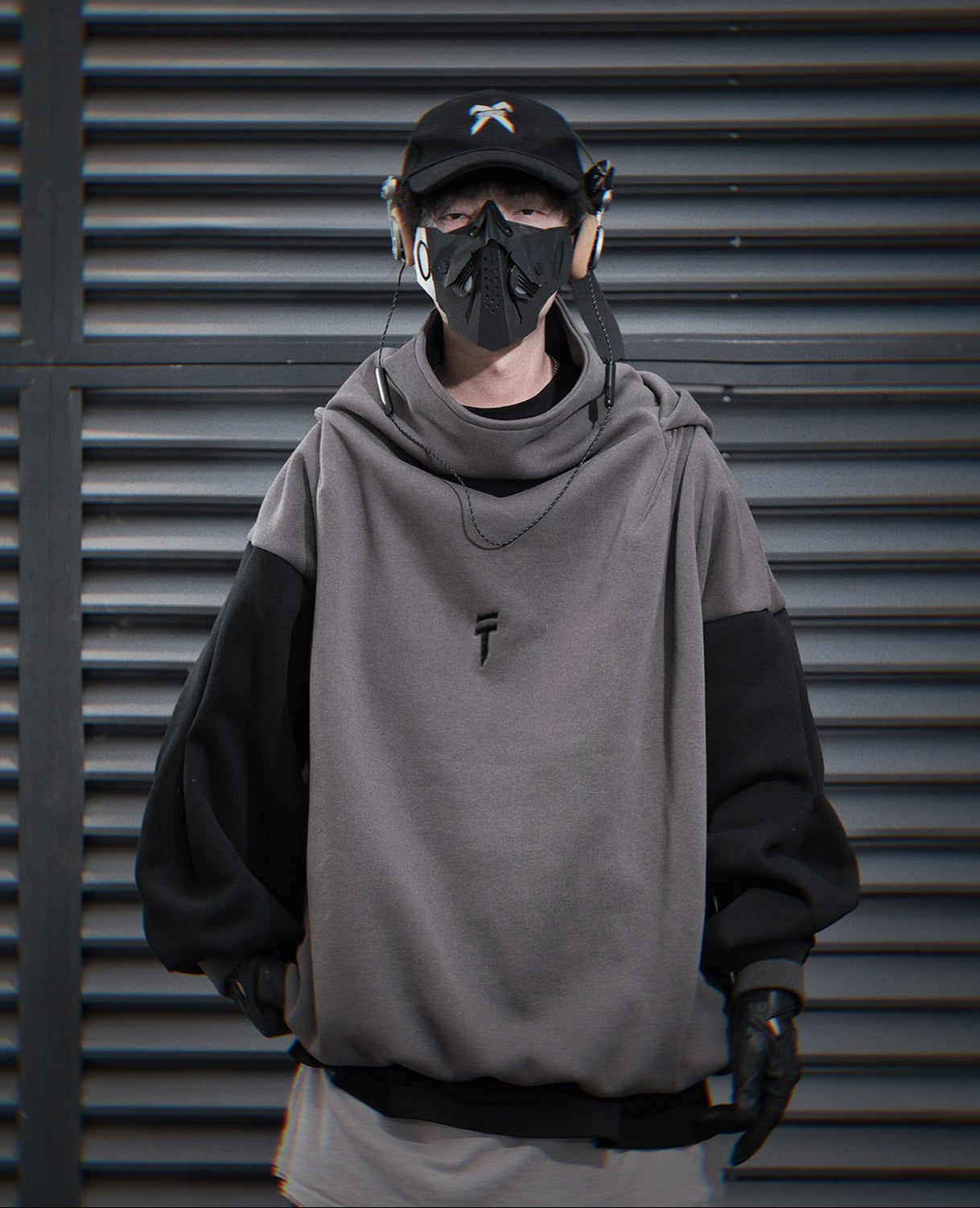 Sudadera con capucha T-Tech gris HiH51