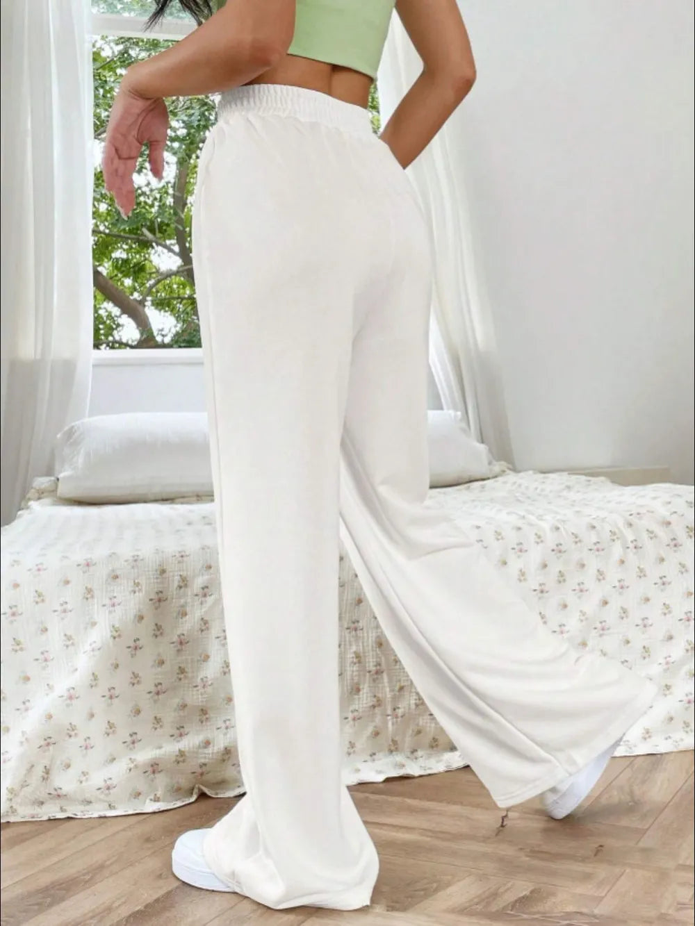 Pantalones de pernera ancha con cintura elástica