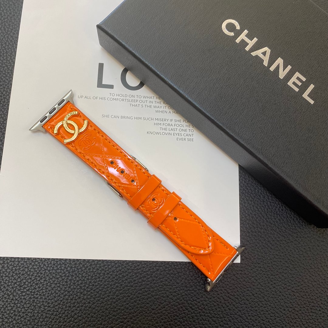 Correa de cuero brillante para Apple Watch con logotipo metálico de lujo