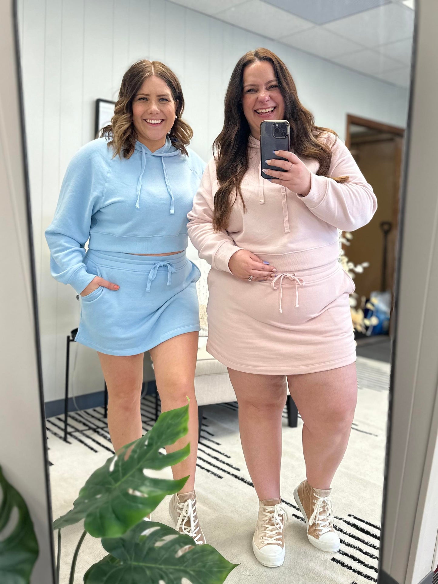 Sudadera con capucha "Had Me in the First Half" en rosa bebé