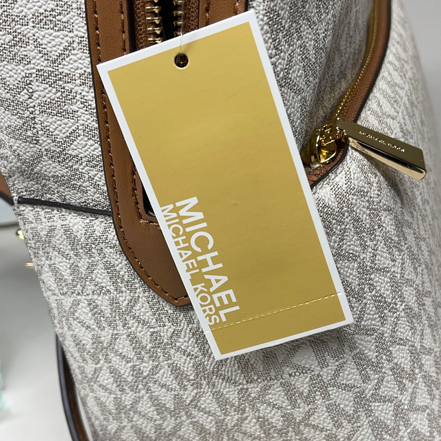 Mochila MICHAEL KORS Valerie Vainilla / Bellota 38F2G9VB2B