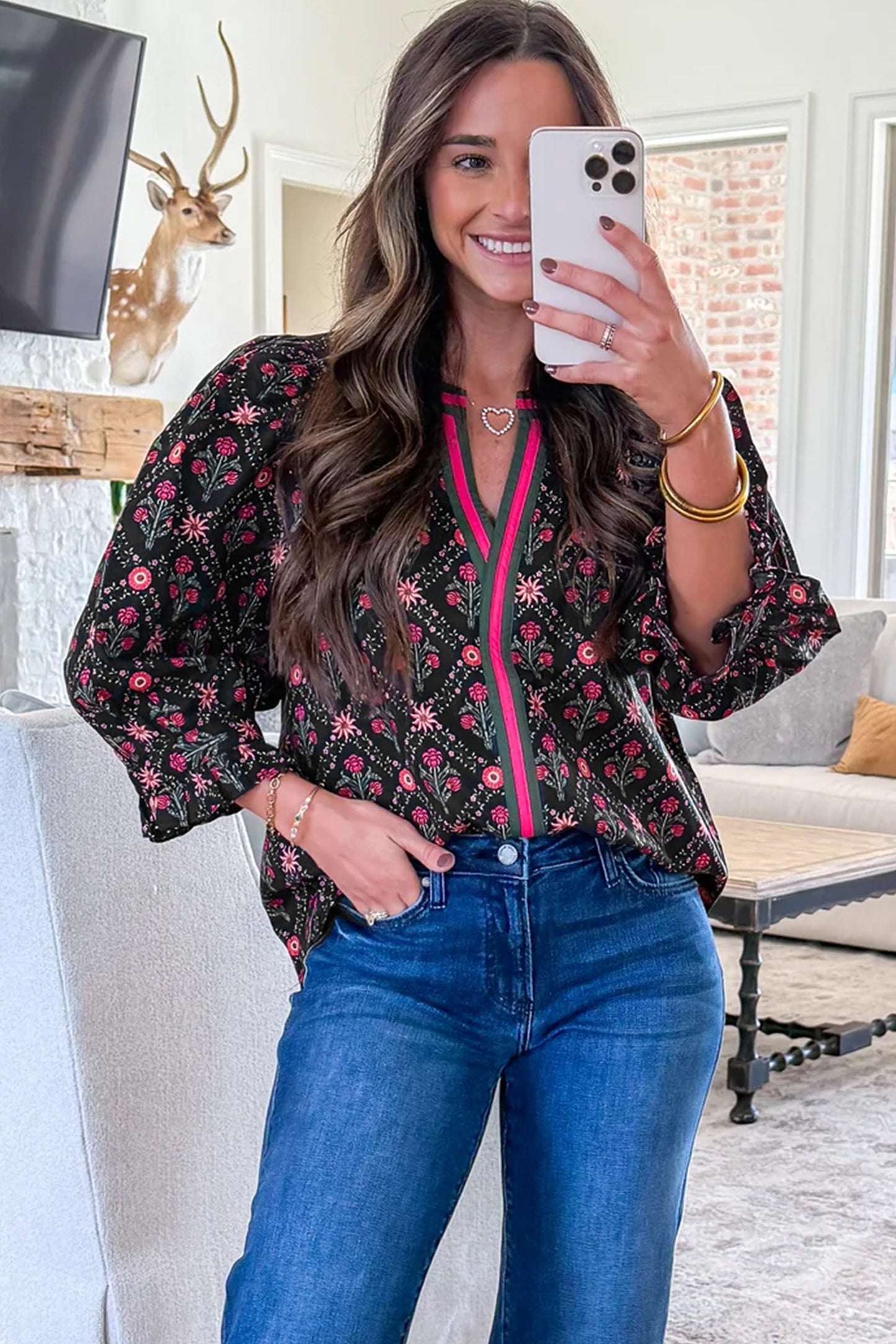 Blusa vintage floral con escote en V de contraste negro y manga tres cuartos