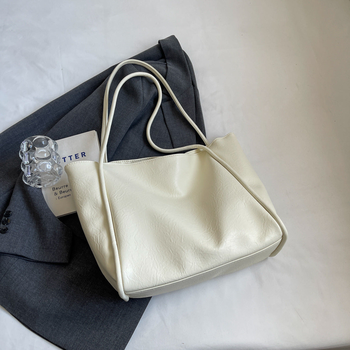 Soft Leather Shoulder Bag Large Capacity Commuter Totes Shopping Travel Bags For Women