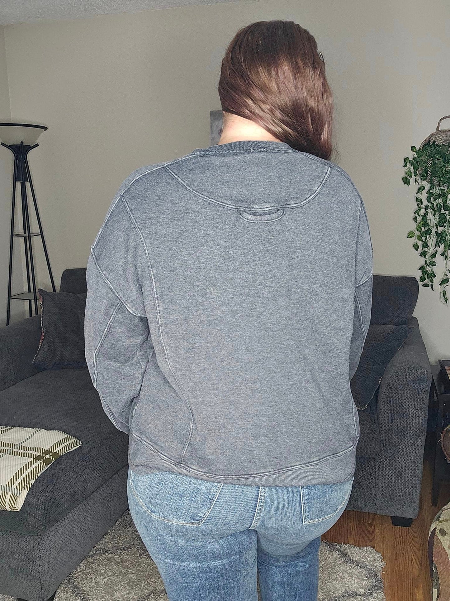 Sudadera con cuello redondo y lavado mineral Quick Fix en negro