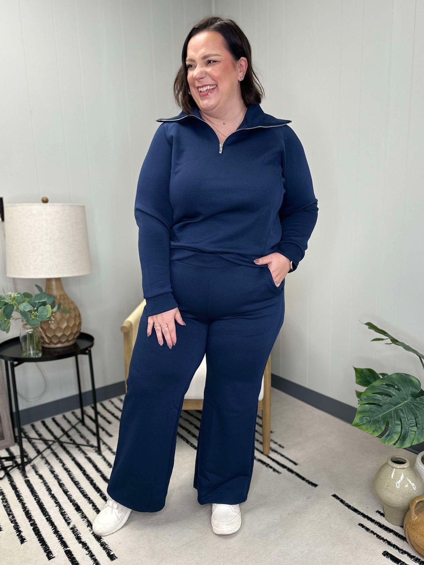 Hamptons Travel Half Zip Pullover in Magenta
