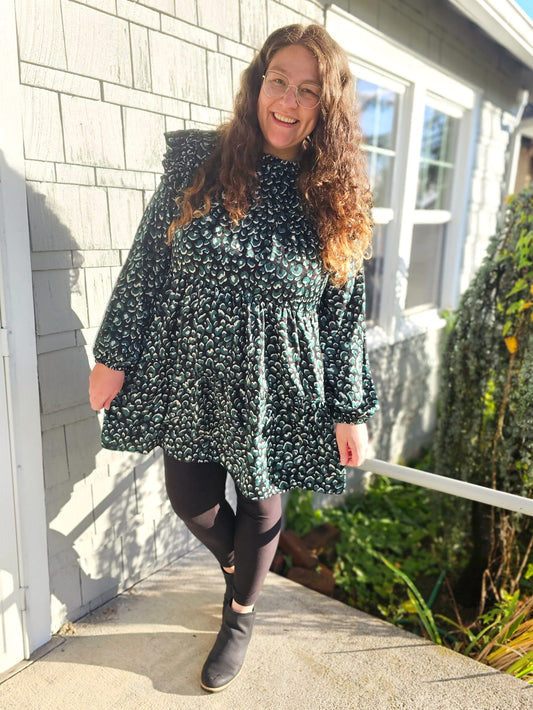Vestido Right As Rain con detalles de volantes