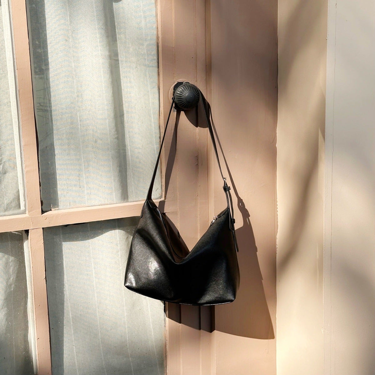 Fashionable And Versatile New Cowhide Shoulder Bag