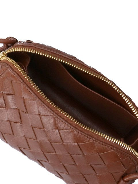 Clutch "Concierto" para mujer de Bottega Veneta