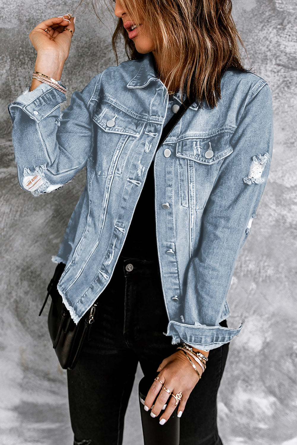 Chaqueta Vaquera Azul Claro Desgastada Rota con Bajo Sin Rematar y Botones