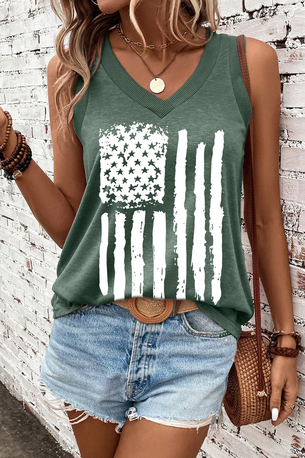 Camiseta sin mangas con cuello en V y bandera de EE. UU.