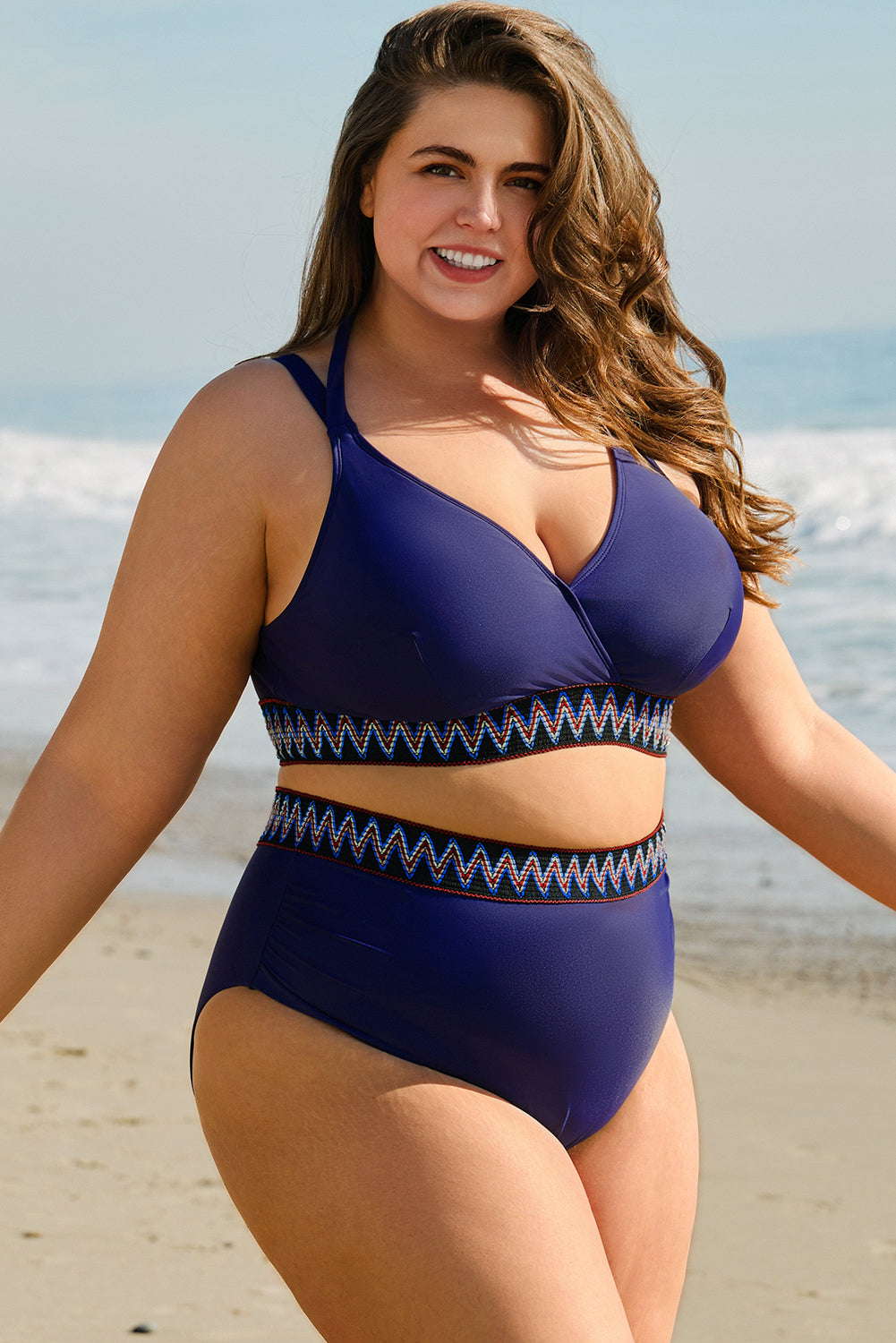Bikini de talla grande azul marino con bordado, nudo y talle alto