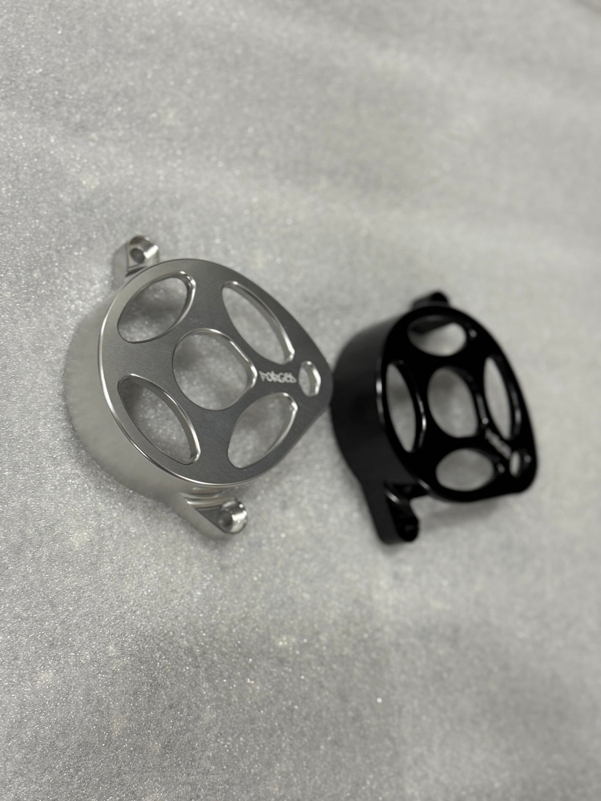 Tapa de motor de metal Surron Ultra Bee