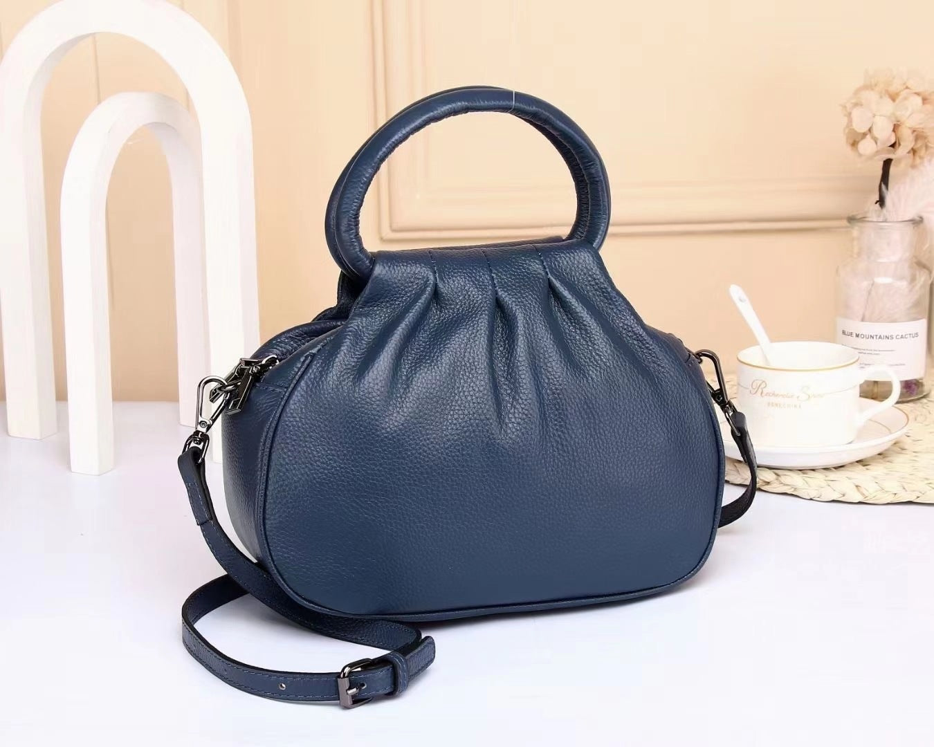 Women's Multifunctional Handheld Messenger Travel Bag