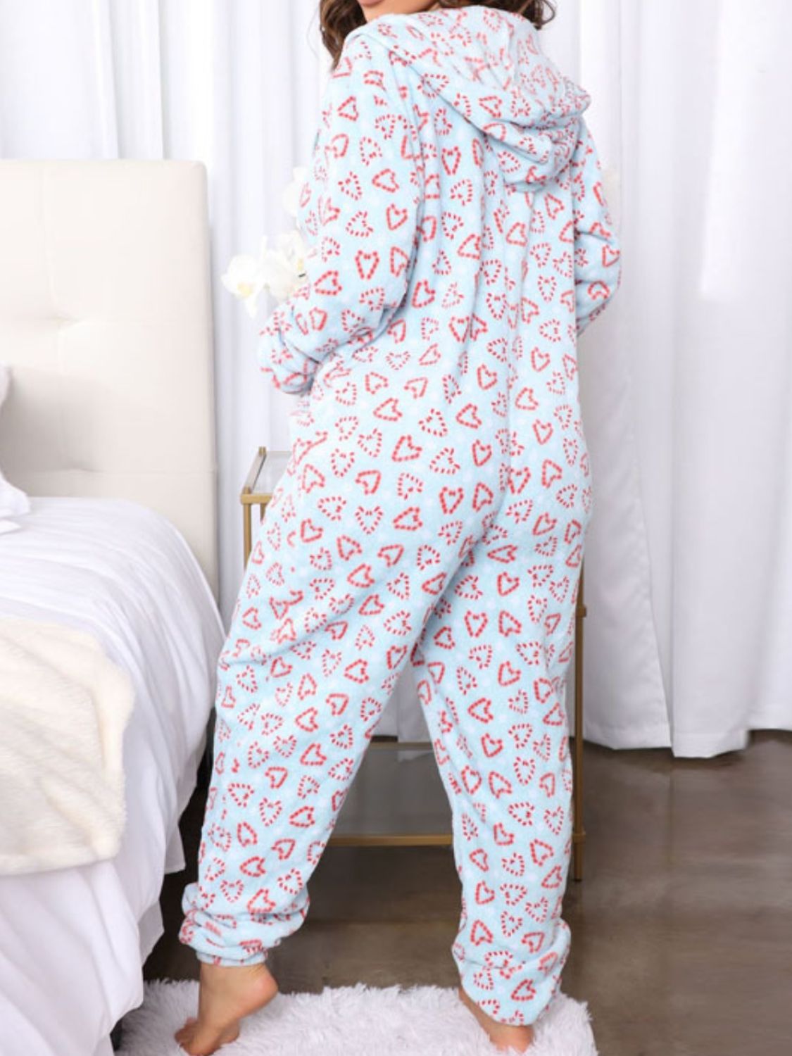 Mono largo con capucha, estampado y cremallera