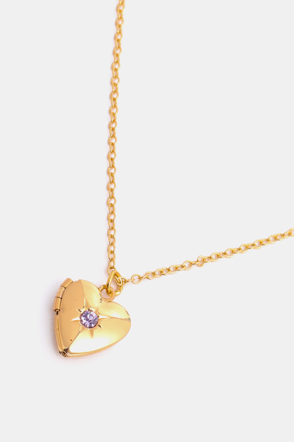Collar con colgante de circonita en forma de corazón y chapado en oro de 14 quilates
