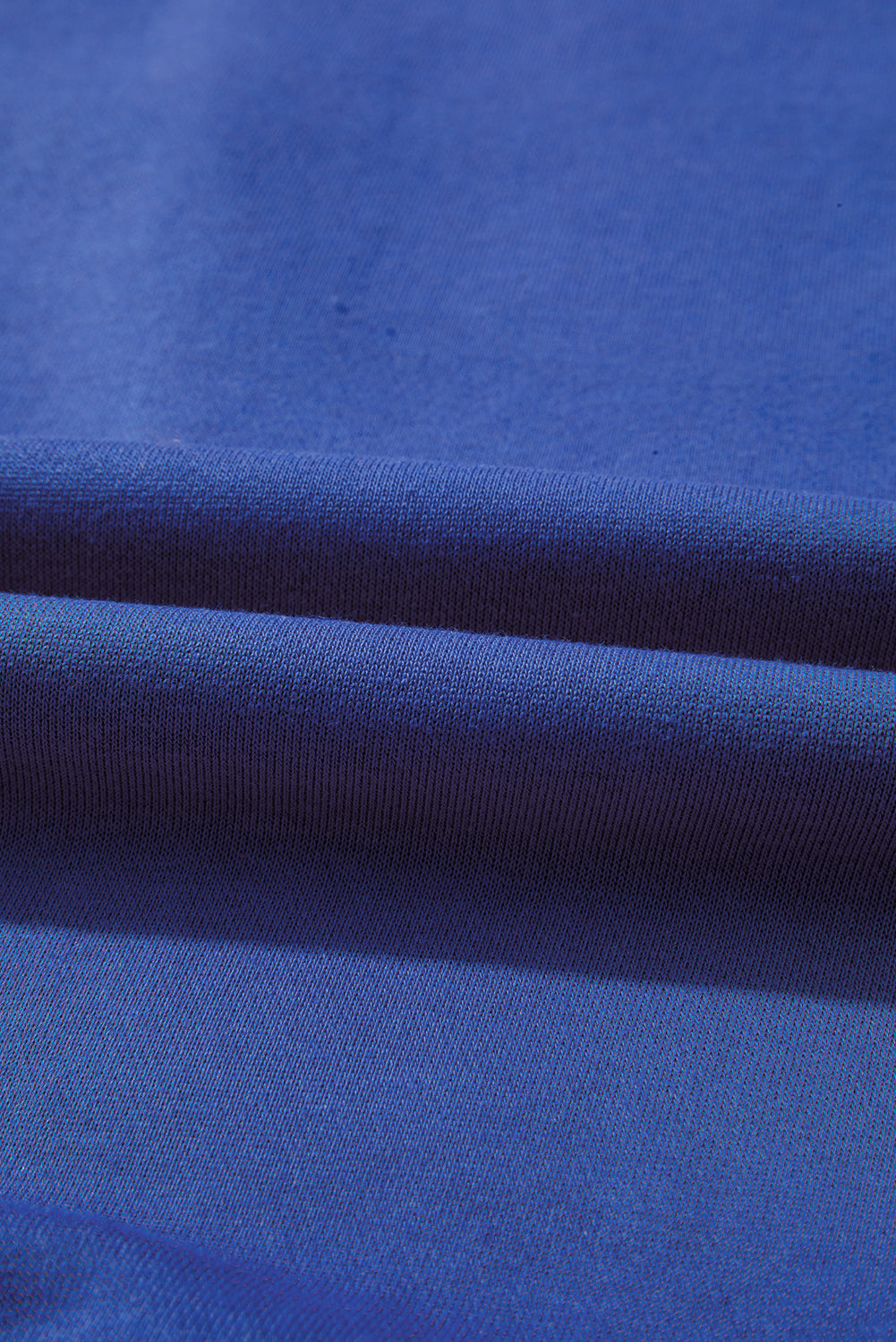 Sudadera Oversize Azul Cielo con Detalle de Rayas Universitarias y Hombros Caídos