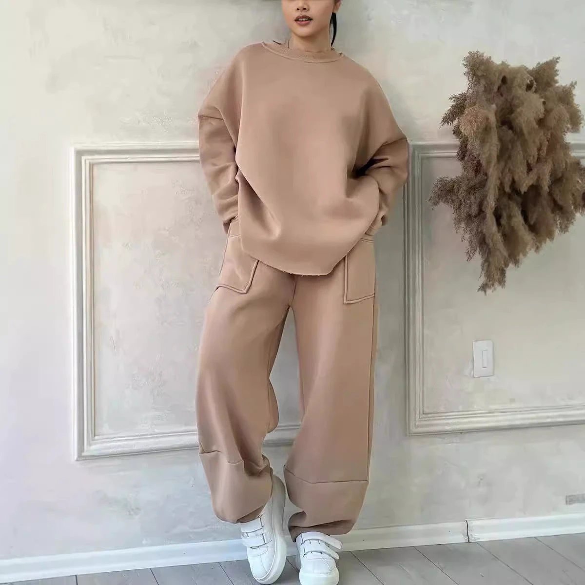 Women's Autumn And Winter Casual Loose Round Neck Long-sleeved Sweater Trousers Suit